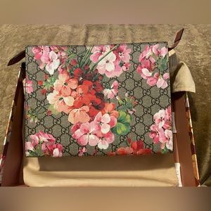 Gucci Blooms Large Cosmetic Bag